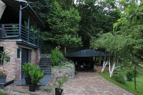 Property building, Day, Garden, Garden view