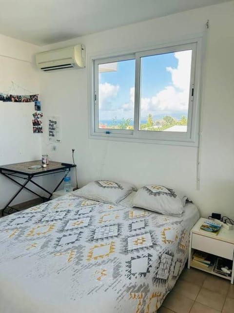 Chambre d'hôtes Sunset Bas du Fort Apartment in Le Gosier