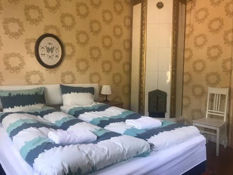 Bed, Bedroom, fireplace, towels