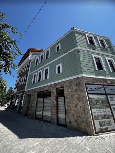 Property building, Street view