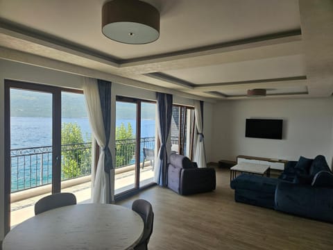 Vile MonteMar Apartment hotel in Kotor Municipality
