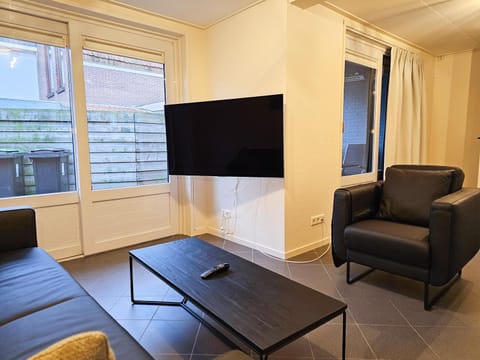 TV and multimedia, Seating area