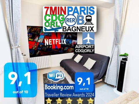 Bed, TV and multimedia, Living room