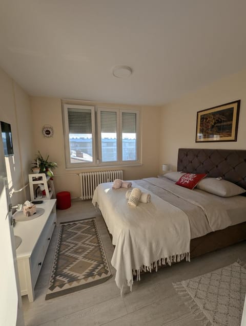 TV and multimedia, Bedroom, towels