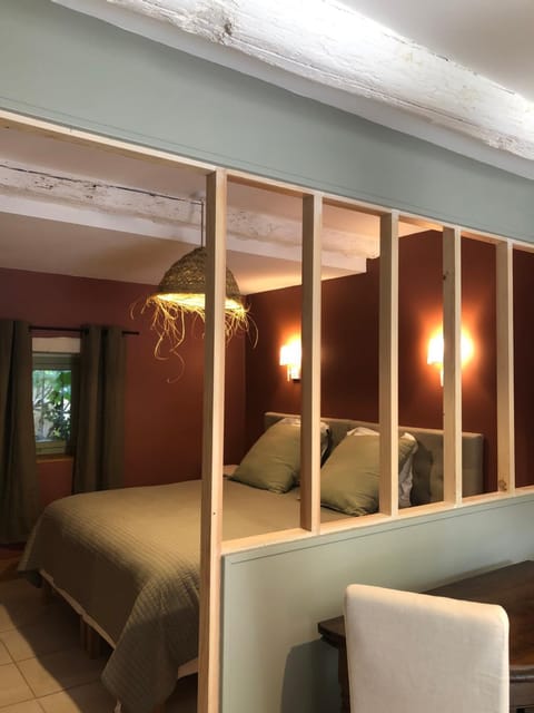 Mas d'Arvieux Cottage House in Tarascon