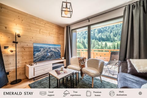 Living room, Seating area, Mountain view