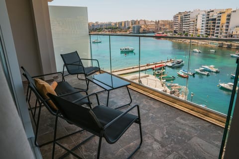 Balcony/Terrace, Seating area, Sea view