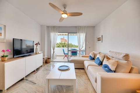 TV and multimedia, Living room, Dining area