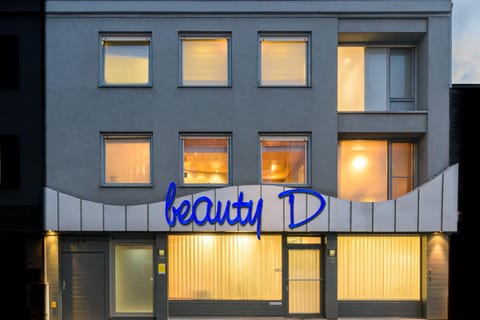 BeautyD RED ROOM centrum GULLEGEM KORTRIJK Bed and Breakfast in Flanders