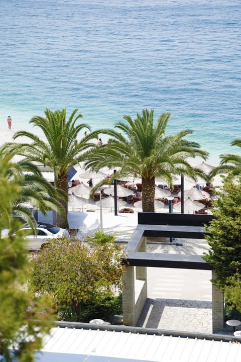 Natural landscape, Garden, Balcony/Terrace, Beach, Sea view