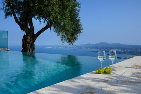 Sea view, Swimming pool