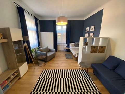 Living room, Photo of the whole room