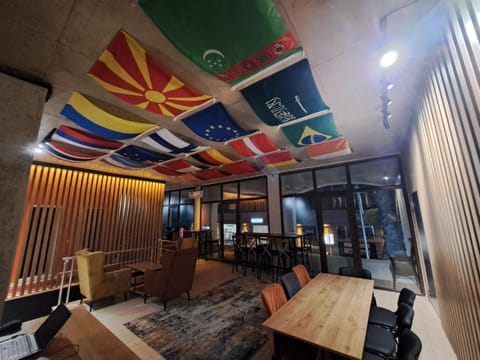 Communal lounge/ TV room, Living room, Lobby or reception