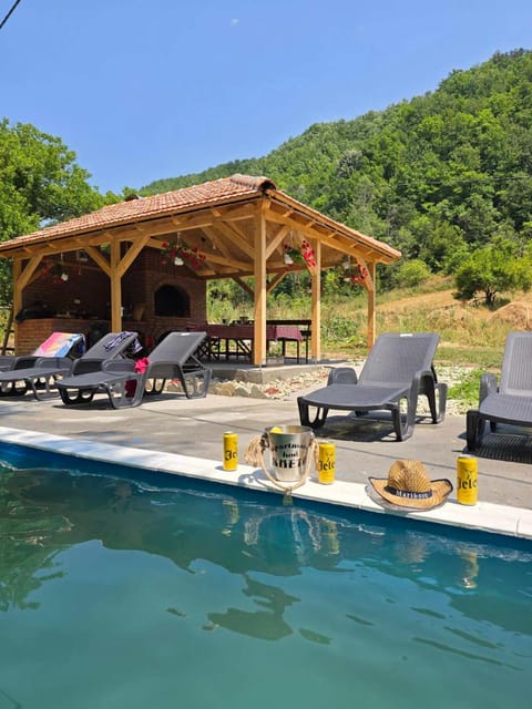 Kmetova Bajka Apartment in Serbia