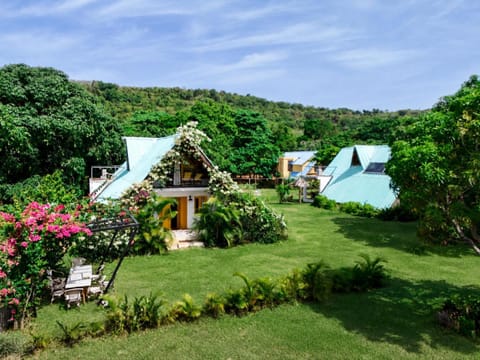 Property building, Spring, Day, Natural landscape, Garden, Garden view, Mountain view