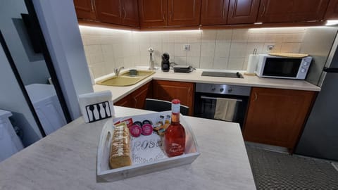 Kitchen or kitchenette, Food and drinks, minibar, pet friendly, stove, toaster