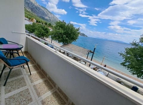 Balcony/Terrace, children, Family