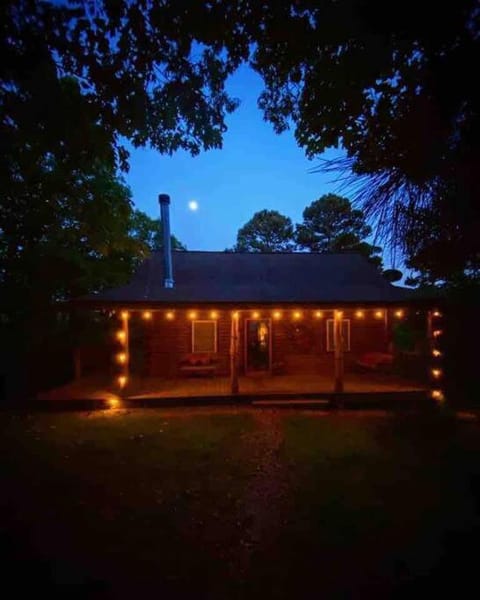 Chalet with a view at Bear Mountain - Hottub Apartment in Eureka Springs