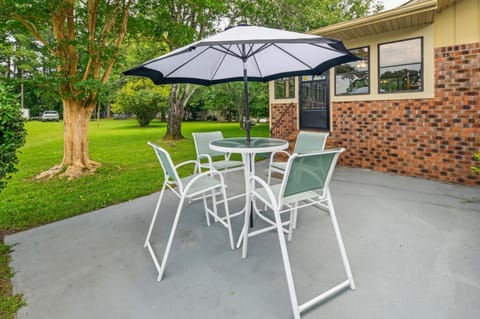 Sunroom and Patio Myrtle Beach Escape Near Golfing! House in Carolina Forest