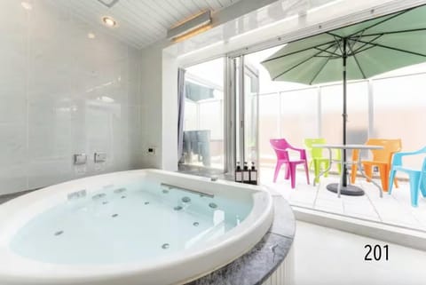 Bathroom, Bath
