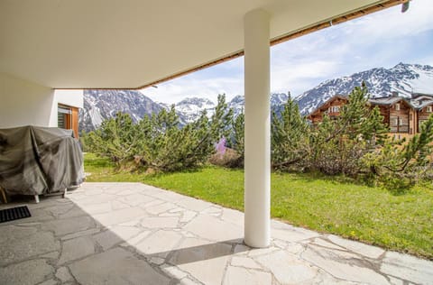 Garden, Balcony/Terrace