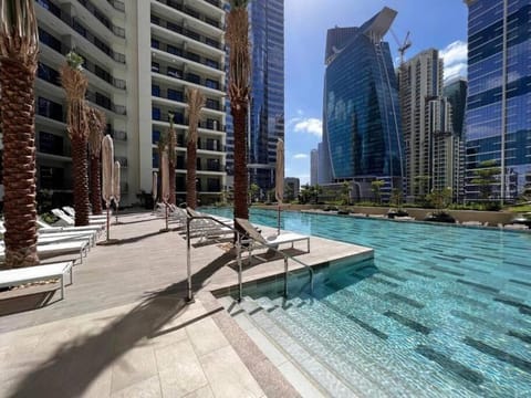Property building, Swimming pool