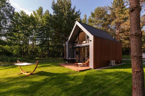 Property building, Garden, Balcony/Terrace, Garden view
