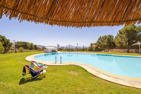 Garden view, Pool view, Swimming pool, sunbed