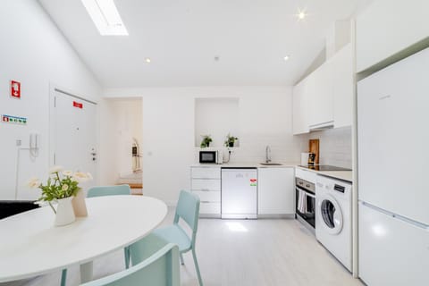 Kitchen or kitchenette, dishwasher, pet friendly, washing machine