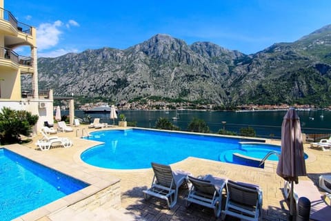 Sea view and pool! Brend new! Vista Apartment in Muo