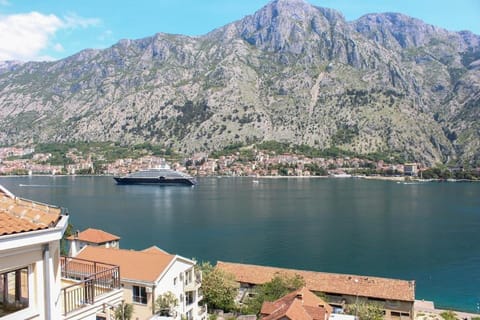 Sea view and pool! Brend new! Vista Apartment in Muo