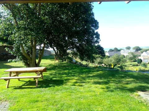 gîte les jardins d'esteban House in Normandy