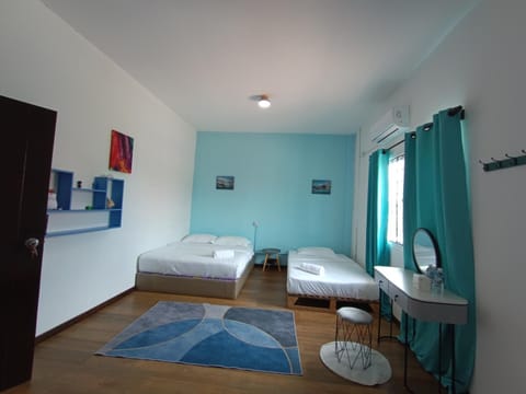Photo of the whole room