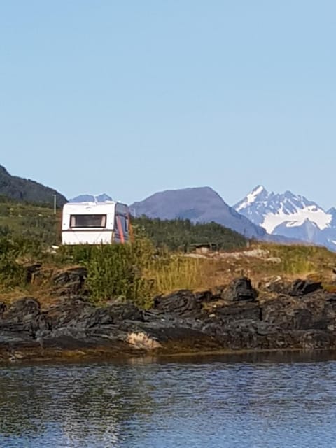 Captain's Hideout Luxury tent in Lapland