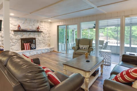 Dock and Screened Porch Lake of the Ozarks Getaway! House in Lake of the Ozarks