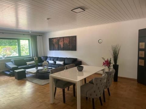 Schwartz GmbH/2 Apartment in Saarbrücken