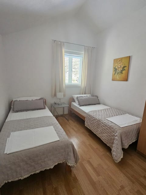 Apartments Sole Apartment in Selca, Brač