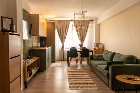 Living room, Area and facilities, Family