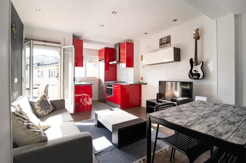 Off site, Living room, Seating area, Dining area, pet friendly