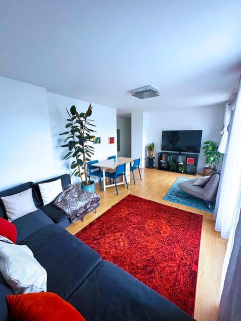 Le perchoir du stade by UTA HOUSE Apartment in Saint-Denis, France