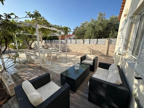 Patio, Day, View (from property/room), Balcony/Terrace, Balcony/Terrace, Living room, Seating area, Dining area