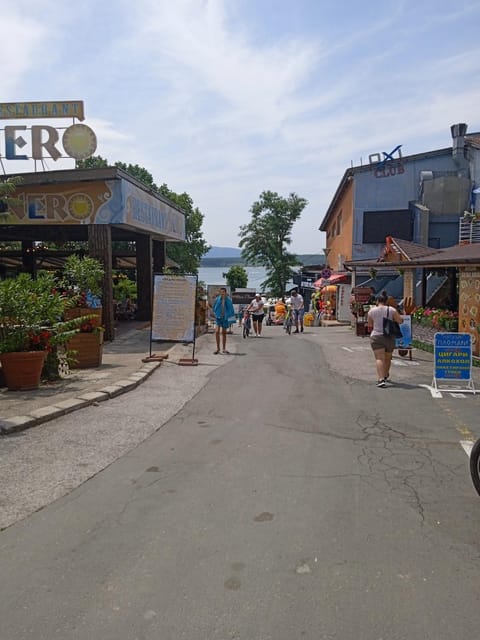 Neighbourhood, Beach, Street view, Location