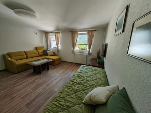 Apartma Bela Apartment in Bled