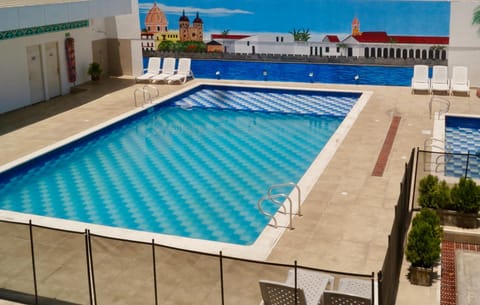 Property building, Restaurant/places to eat, Pool view, Pool view, Swimming pool, Swimming pool, Swimming pool, Breakfast