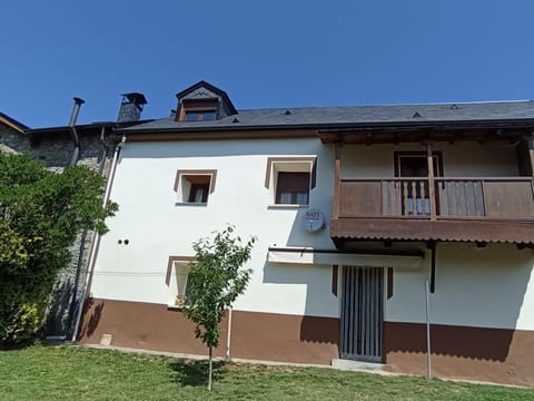 Property building, Balcony/Terrace