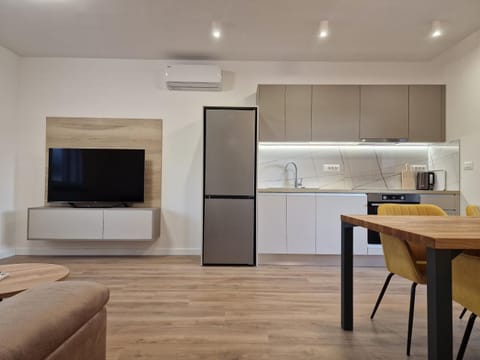 TV and multimedia, Kitchen or kitchenette