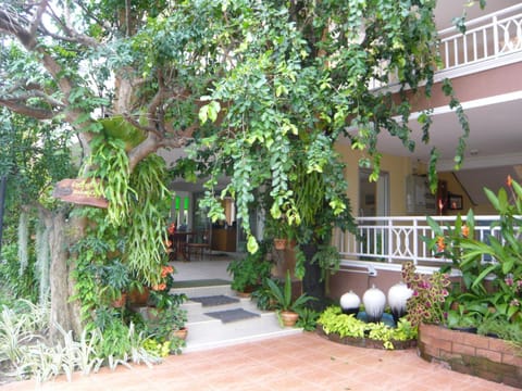 Facade/entrance, Other