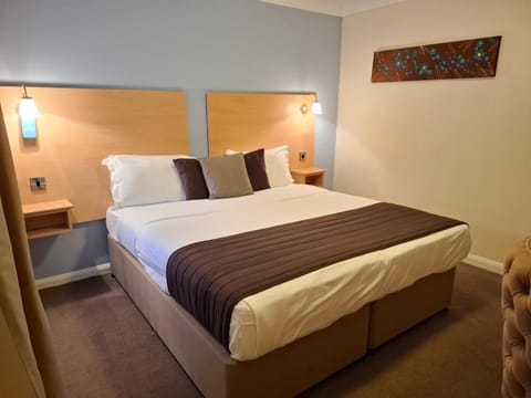 Borough Arms Hotel Hotel in Newcastle-under-Lyme