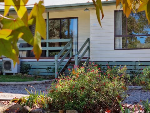 Property building, Garden, View (from property/room), Garden view