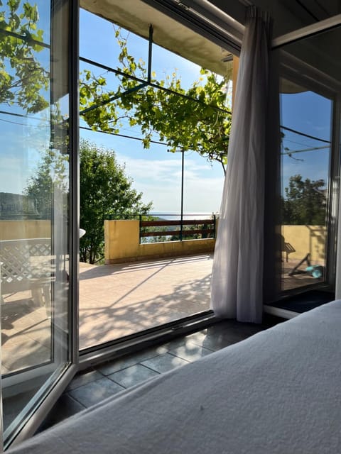View (from property/room), Balcony/Terrace, Bedroom